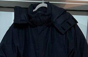lot 133 image: Mens Marmot Navy Blue Coat with Detachable Hood