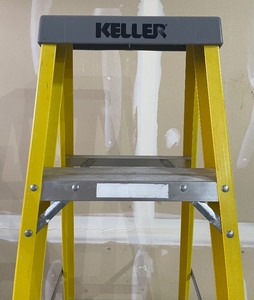 lot 131 image: Keller 6 Foor Metal Ladder