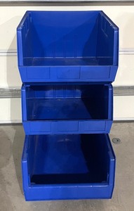 lot 137 image: Quantum 3 Bin Organizer