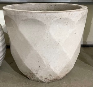 lot 138 image: Four White Planters