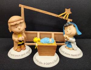 lot 193 image: Hallmark Charlie Brown Nativity Set
