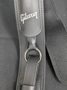 lot 337 image: Gibson Leather Guitar Strap