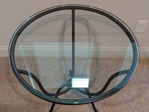 lot 276 image: Round Glass Topped Iron Side Table