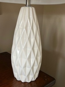 lot 315 image: Pair of Beautiful Ceramic Table Lamps