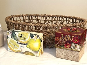lot 314 image: Lovely Things for the Powder Room