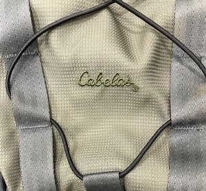 lot 252 image: Cabelas Sportmans Vest