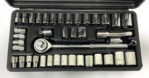 lot 260 image: Allied 40 Piece Socket Set