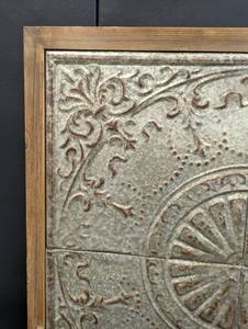 lot 293 image: Large Galvanized Metal Wall Decor
