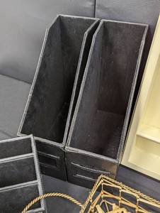 lot 295 image: Decorative StorageOrganizers