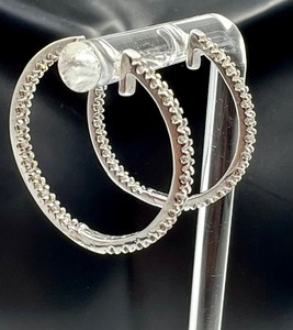lot 31A image: 14k White Gold and Diamond Chip Earrings