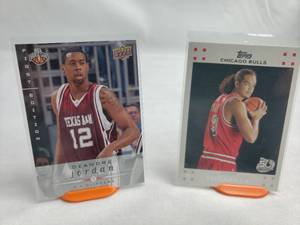 2 Rookie Cards Deandre Jordan Upper Deck 246 and Joakim Noah Topps 9 of 14