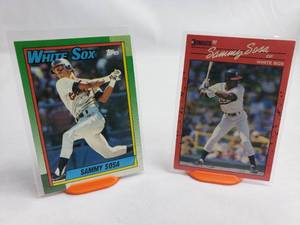 2 Sammy Sosa Rookie Cards Topps 692 and Donruss 489