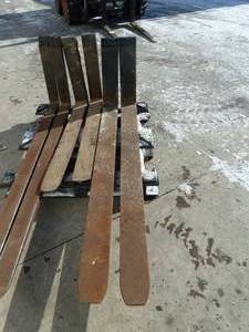 lot 96 image: Telehandler Fork Set #1