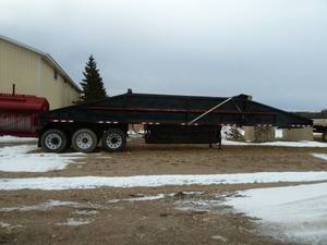 lot 1 image: 2009 Dakota MFG Belly Dump Trailer