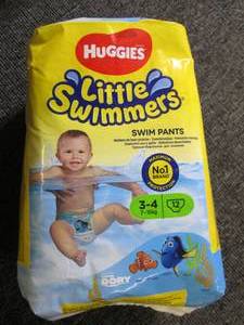 812 packs of huggies little swimme...