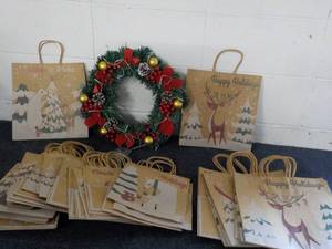 Xmas Wreath and Christmas  Paper Ba...
