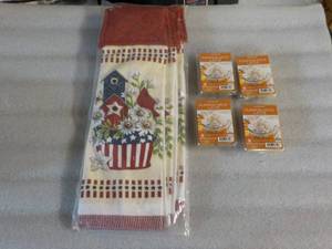 Wax Melts and 3 Kitchen Towels...