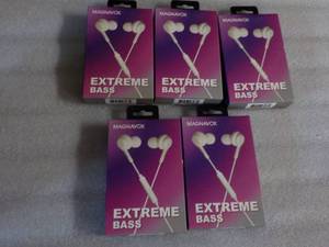 5 Magnavox Extreme Bass Ear buds an...