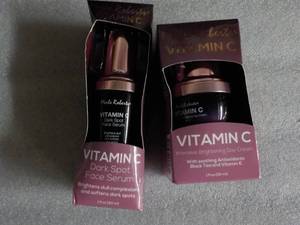Merle Roberts Vitamin C Serum and C...