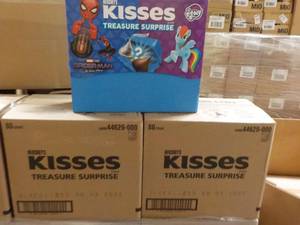 2 - 80 Ct Boxes Hershey Kisses Surp...