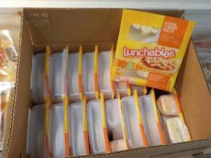 16 Frozen Extra Cheesy Pizza Luncha...