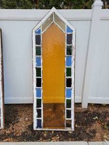 lot 2 image: Impressive Church Stained Glass Window Salvage (Yellow)