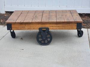 lot 30 image: Industrial Platform Wheeled Coffee Table