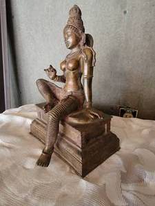 lot 34 image: Seated Goddess Uma Exotic Indian Statue