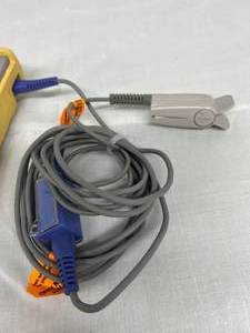 lot 6 image: MSRP $800 Nellcor Puritan Bennett OxiMax NPB-40 Handheld Battery Powered Pulse Oximeter With Finger Sensor Great For The Nurse On The Go & Can Record Data To Be Transfer Later Onto A Computer - Working Condition 
