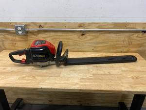 lot 2 image: SNAPPER XD 82V MAX Dual Action Cordless Electric 26-Inch Hedge Trimmer (Tool Only)