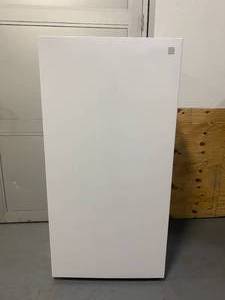 lot 24 image: Kenmore  17.9-cu ft Frost-free Upright Freezer (White)