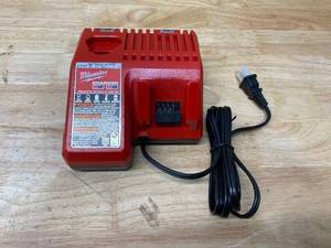 lot 28 image: MILWAUKEE M12 and M18 12-Volt18-Volt Lithium-Ion Multi-Voltage Battery Charger