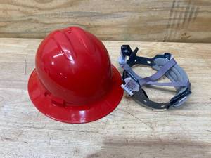 lot 56 image: RADIANS Hard Hat