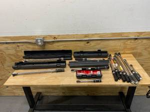 lot 111 image: Lot of Torque Wrenches
