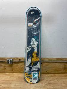 lot 140 image: SIERRA V Spot 142 Womens Snowboard
