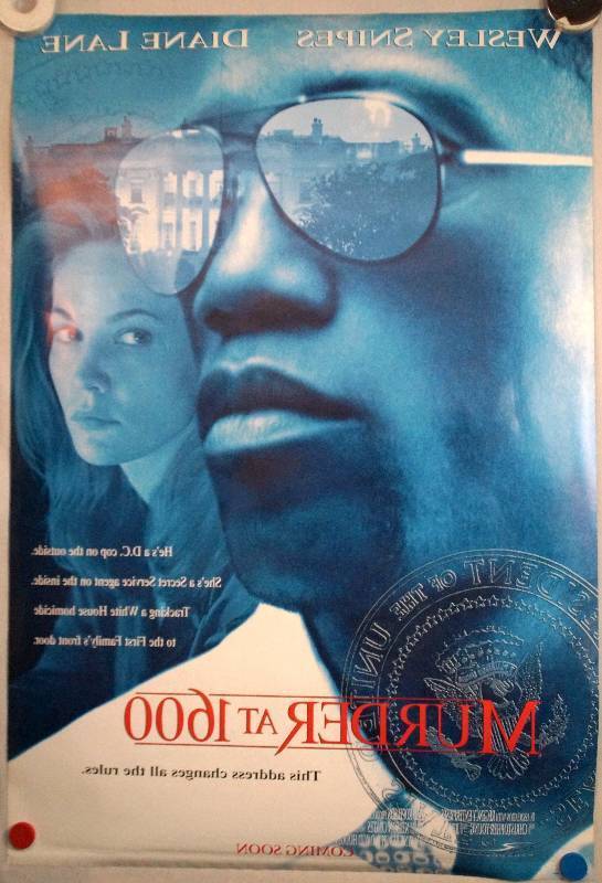 lot 13 image: Murder At 1600 (1997) Original Pre-Release Theater Lightbox Promo Poster