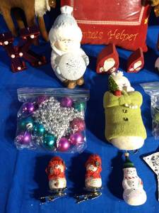 lot 37 image: Christmas Decorations Variety Lot