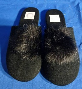 lot 137 image: Womens Black Slide Slippers Size 9