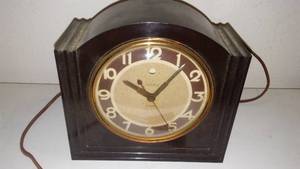 Vintage Telechrom Electric Alarm Clock.