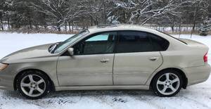 lot 3 image: 2008 Subaru Legacy Special Edition AWD