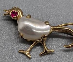 Miniature 14k Gold Bird Brooch Pin with Pearl Body and Ruby Eye