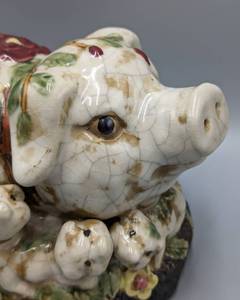 Ceramic Majolica Mama Pig and Piglets