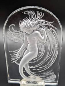 Lalique Naiade Crystal Figurine