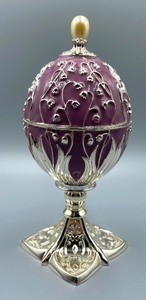 Wonderful Wallace Musical Enamel Egg