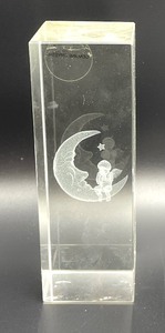 Spectacular Crystal and Glass Paperweights