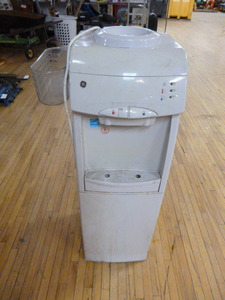 GE Water Dispenser with Cooler