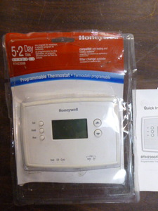 Thermostat and Remote Control Outlet