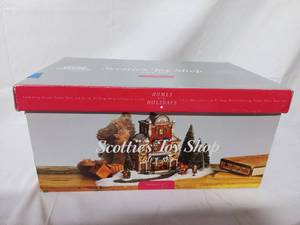 lot 32 image: Department 56 Scotties Toy Shop Holiday Gift Set