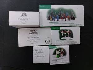 lot 73 image: Department 56 Christmas In The City, The Heritage Village Collection Figurines And More