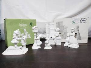 lot 80 image: Department 56 Holiday Silhouette and Winter Silhouette Porcelain Figurines